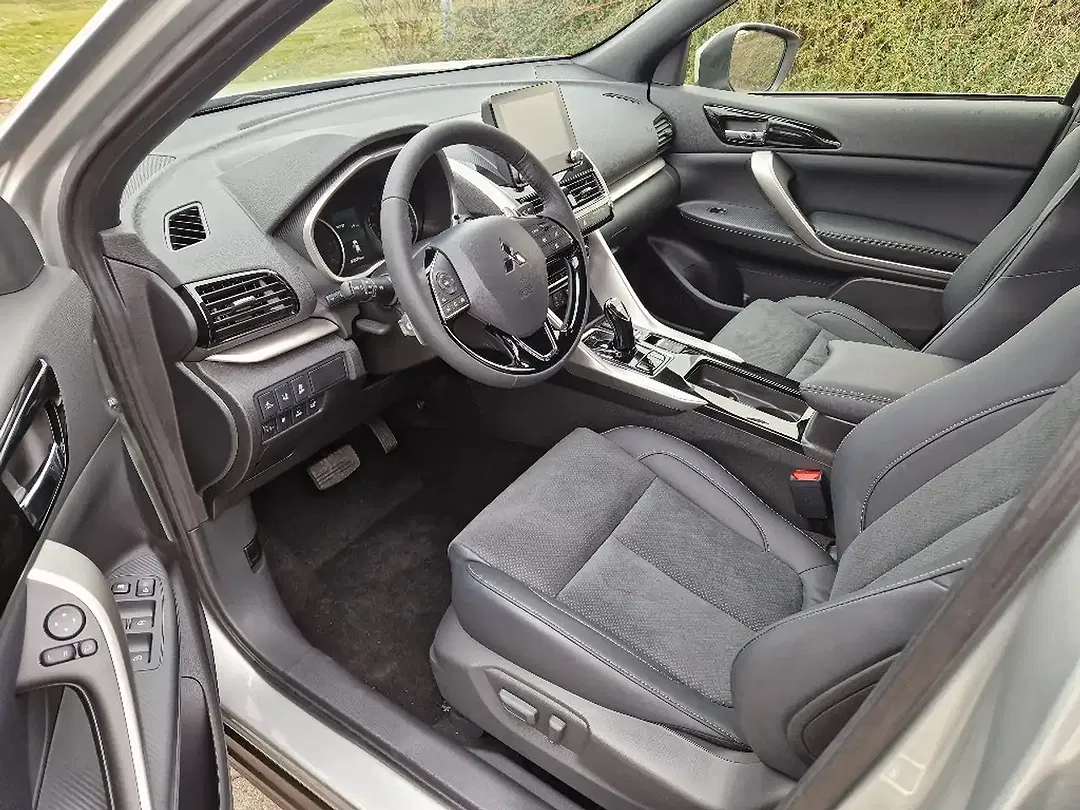 Mitsubishi Eclipse Cross 2.4 PHEV Hybrid MIVEC 4WD Select - Thumbnail 7