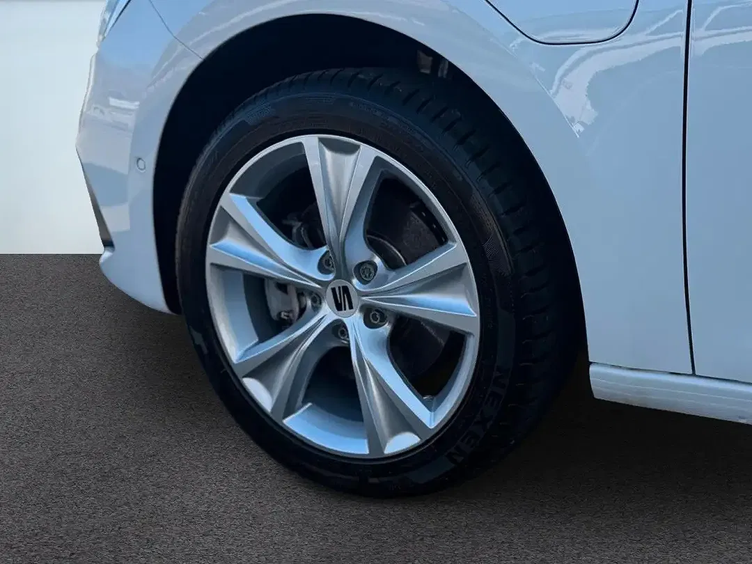 SEAT Leon PHEV FR - Thumbnail 11