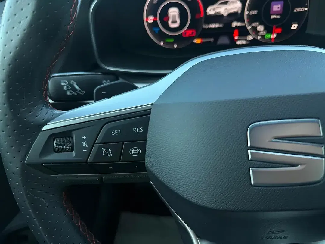 SEAT Leon PHEV FR - Thumbnail 14