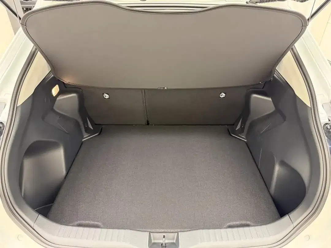 Toyota Yaris Cross - Thumbnail 13