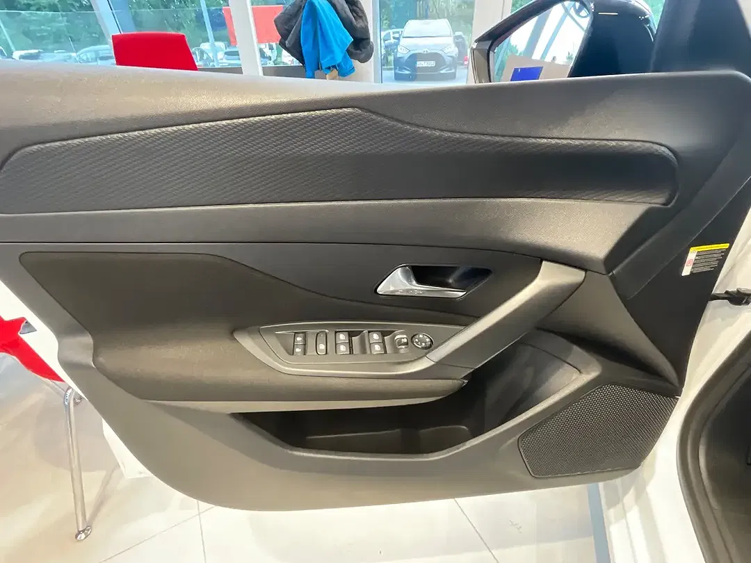 Peugeot 308 110 PureTech Active Pack - Thumbnail 10