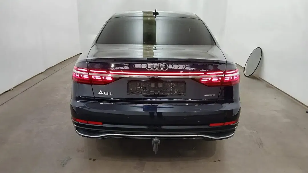 Audi A8 - Thumbnail 8