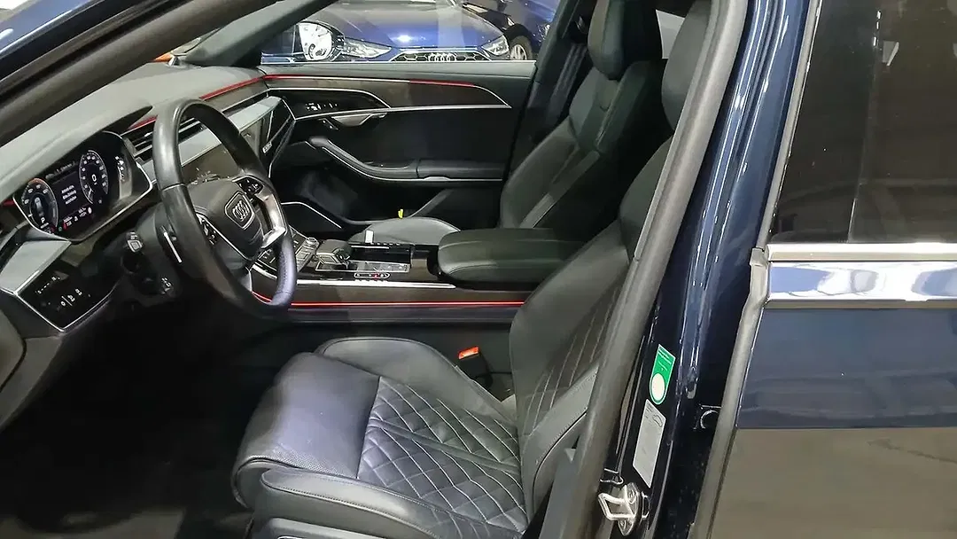 Audi A8 - foto 12