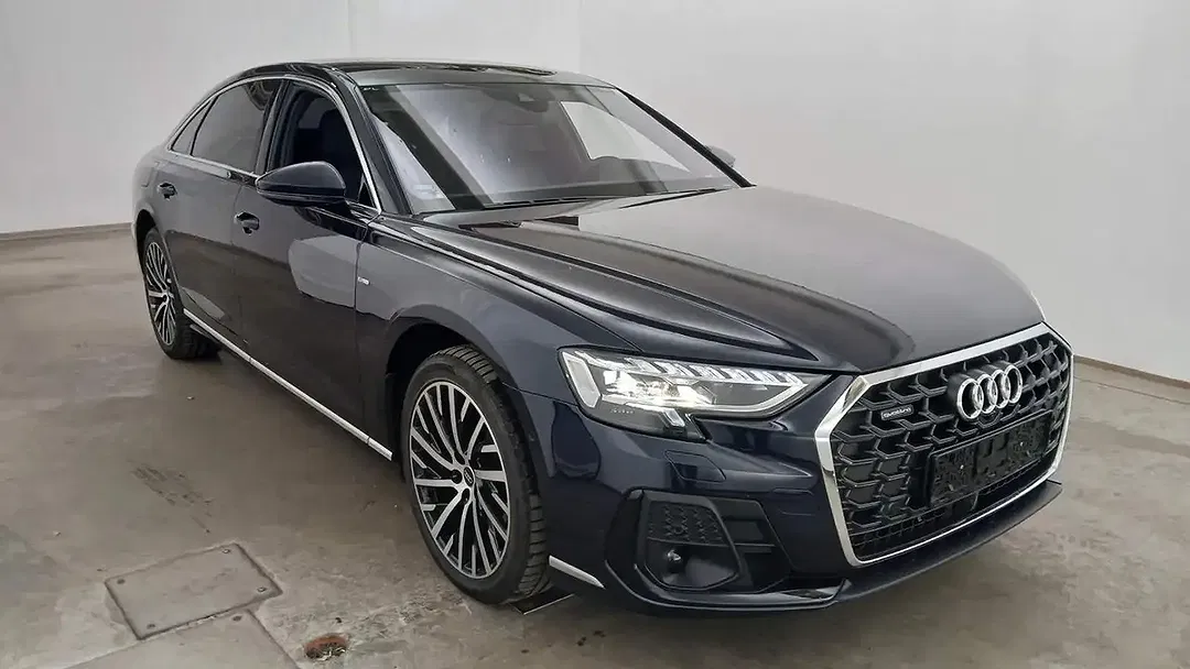Audi A8 - Thumbnail 5