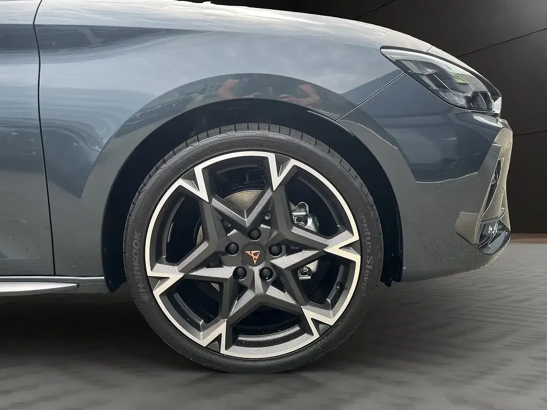 CUPRA Leon 1.5 eTSI DSG Matrix LED Sportstourer - Thumbnail 6