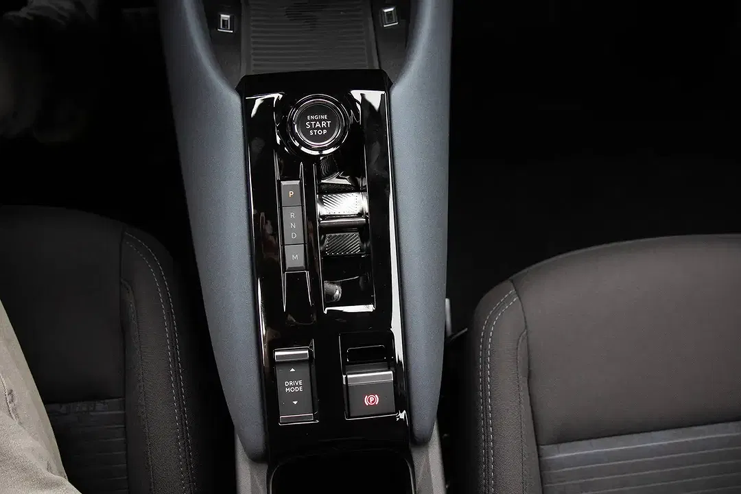 Alfa Romeo Junior 1.2 VGT Ibrida - Thumbnail 8