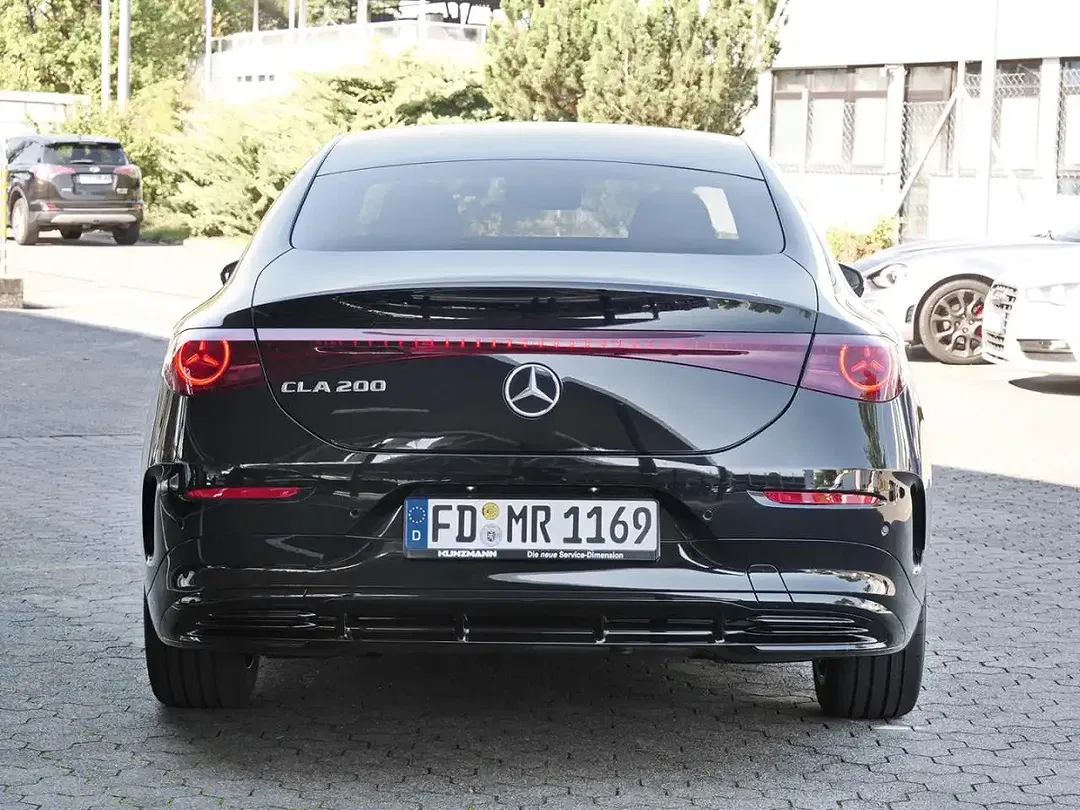 Mercedes-Benz CLA 200 AMG Night - Thumbnail 4