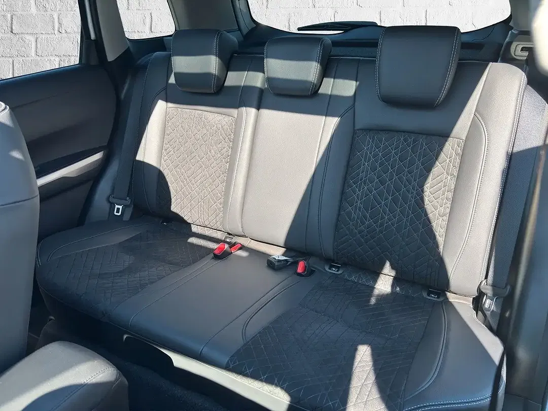 Suzuki Vitara MHEV 1.4 4x4 Comfort+ - Thumbnail 11