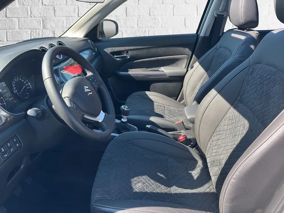 Suzuki Vitara MHEV 1.4 4x4 Comfort+ - Thumbnail 6