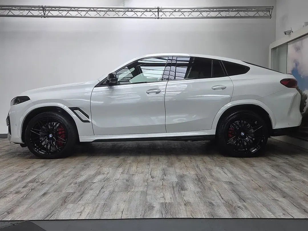 BMW X6 M Competition - Thumbnail 3