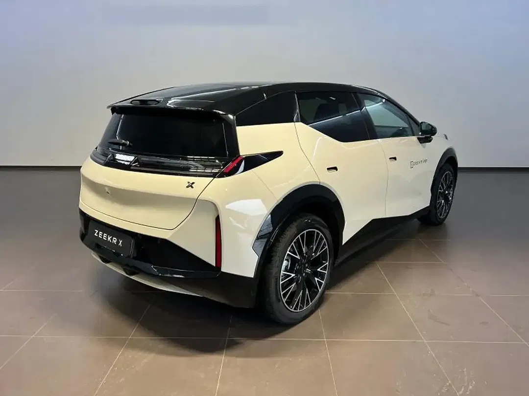 Zeekr X - Thumbnail 6