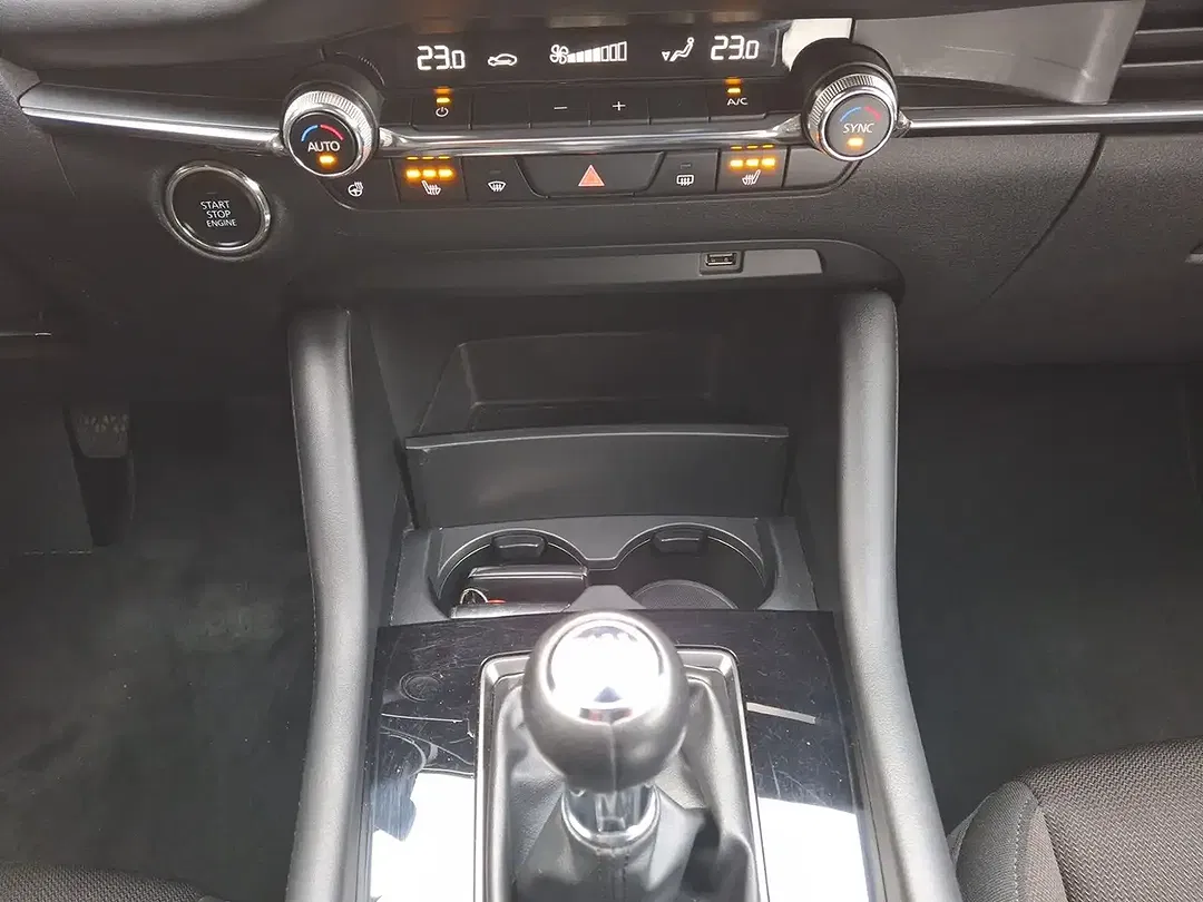 Mazda 3 2.0 SKYACTIV-G Selection - foto 15