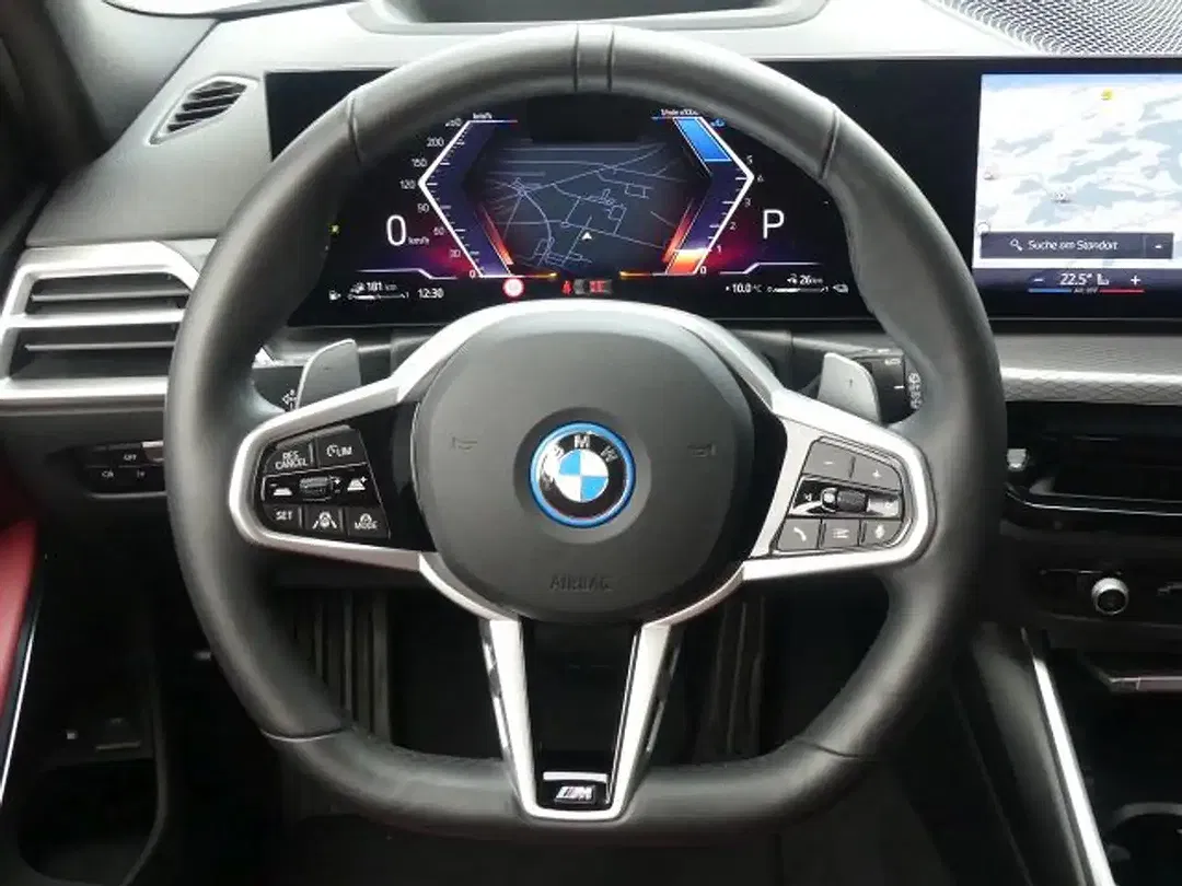 BMW 330 Touring M Sport - Thumbnail 15