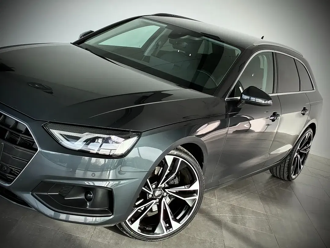 Audi A4 2.0 - Thumbnail 3