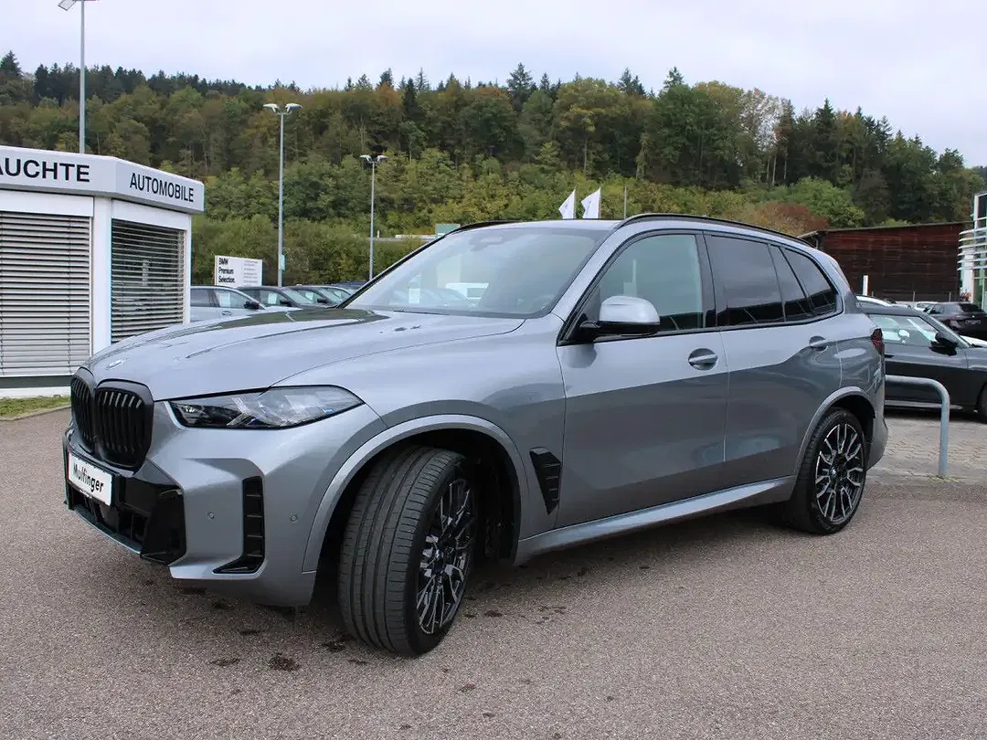 BMW X5 M Sport Pro - Thumbnail 3
