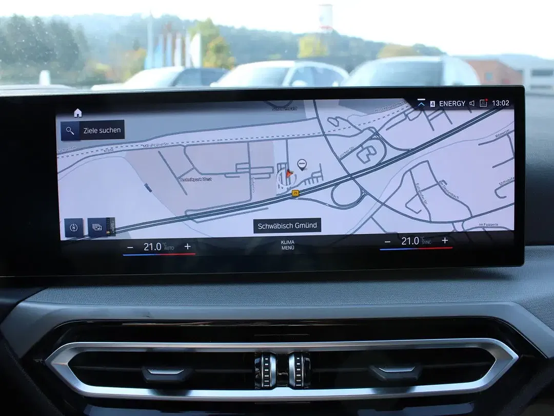 BMW 320 - Thumbnail 11
