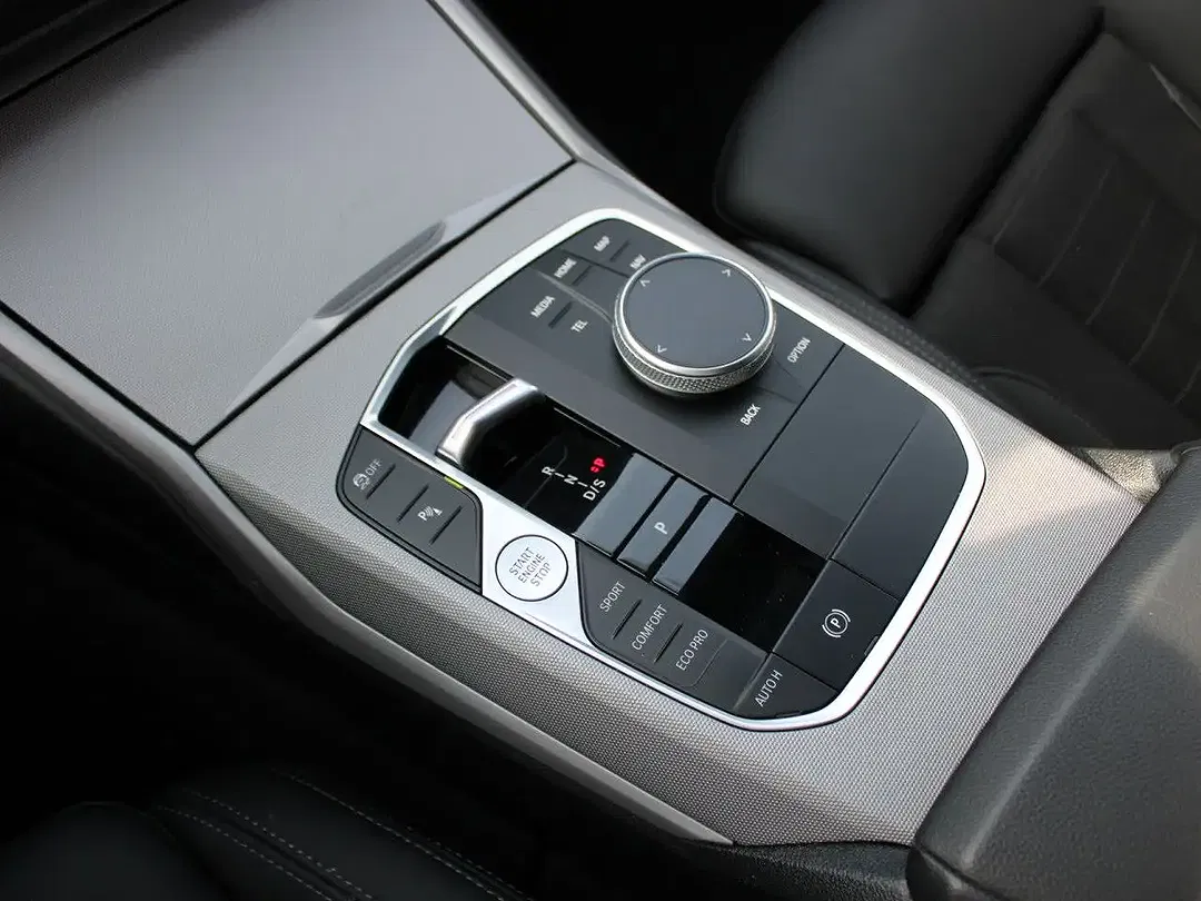 BMW 320 - Thumbnail 14