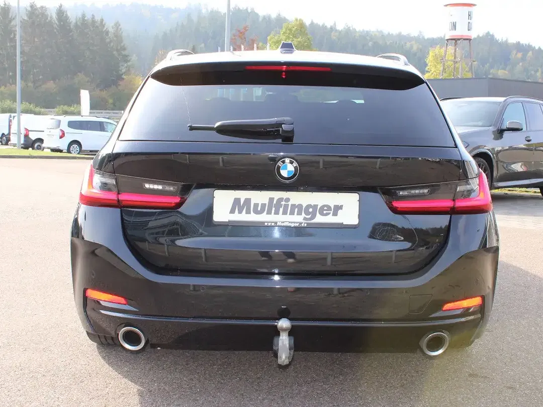 BMW 320 - Thumbnail 4