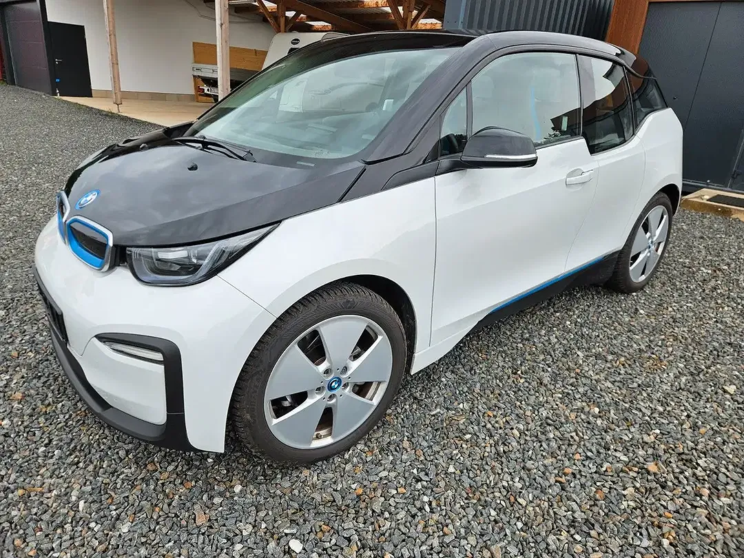 BMW i3 - Thumbnail 4