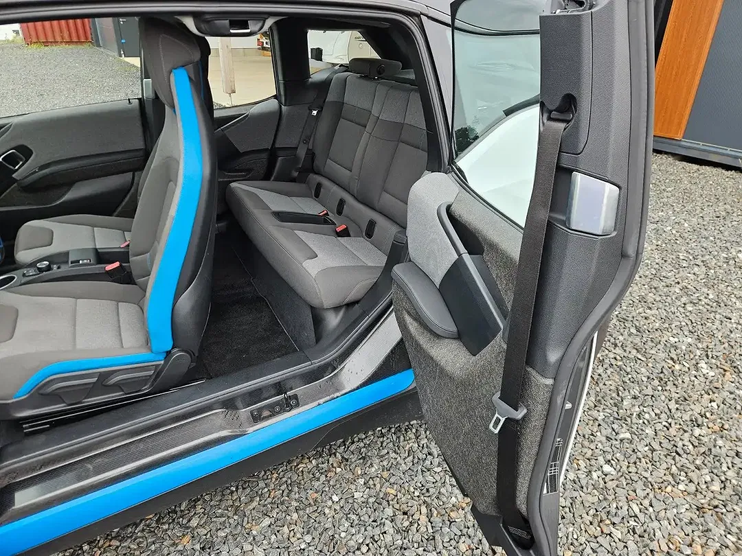 BMW i3 - Thumbnail 7