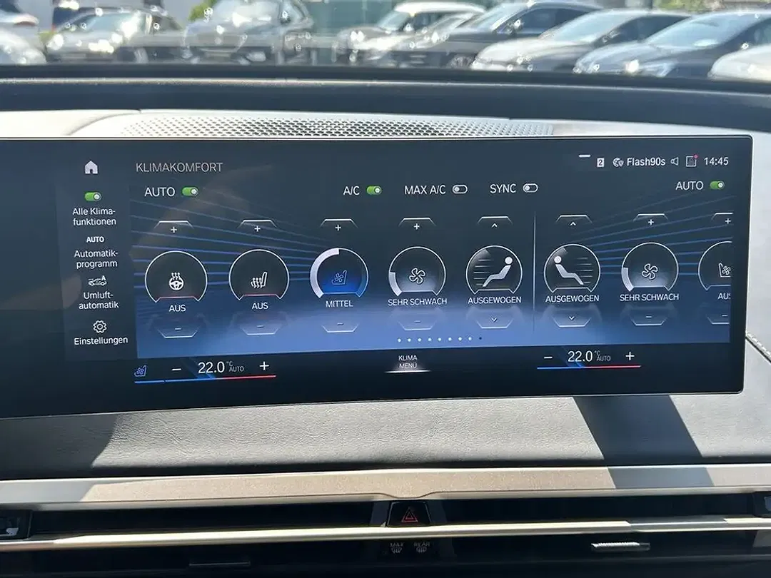 BMW iX xDrive Sport - Thumbnail 14