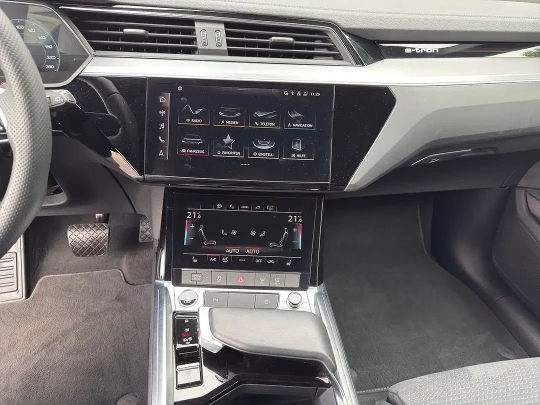 Audi e-tron 55 quattro Matrix LED advanced - Thumbnail 11