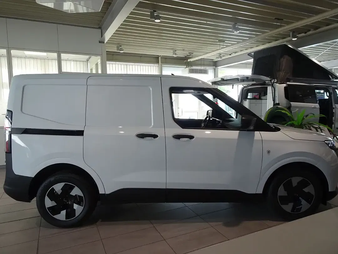 Ford Transit Courier Trend - Thumbnail 6