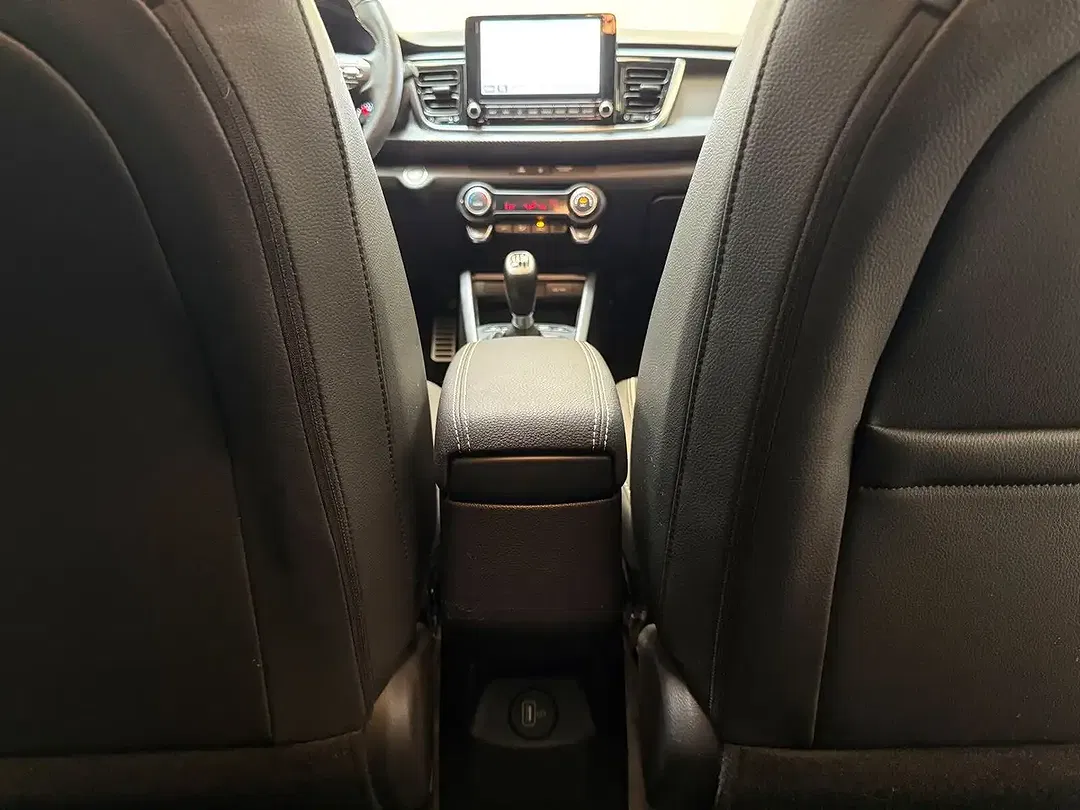 Kia Rio 1.0 T-GDI GT - foto 15