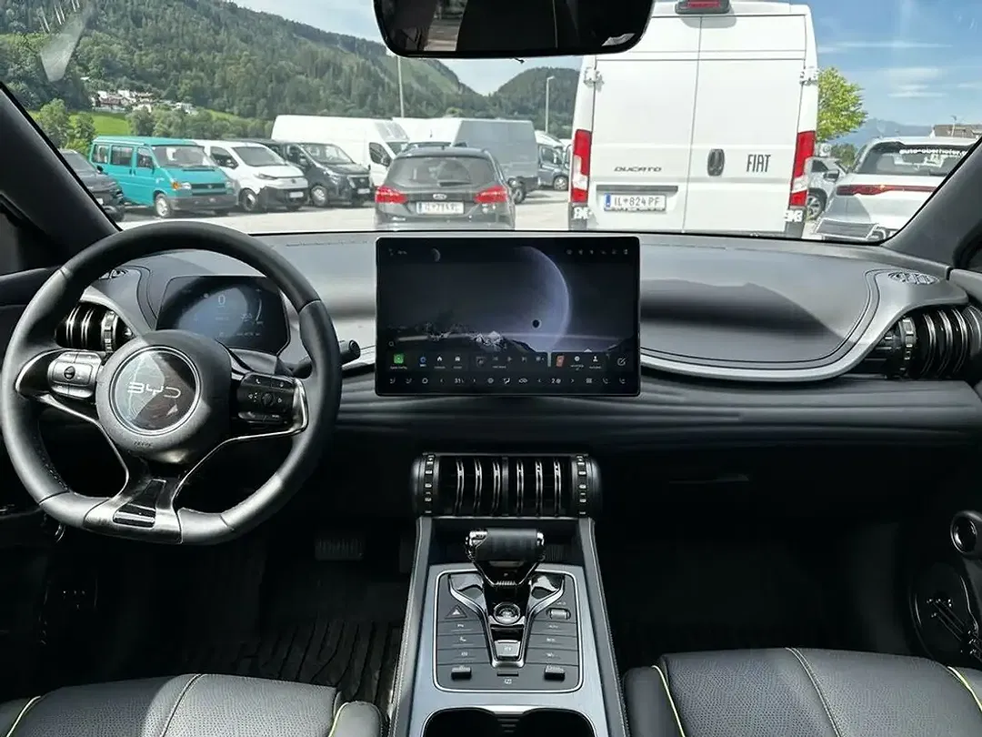 BYD Atto 3 60.5 kWh Design - Thumbnail 13