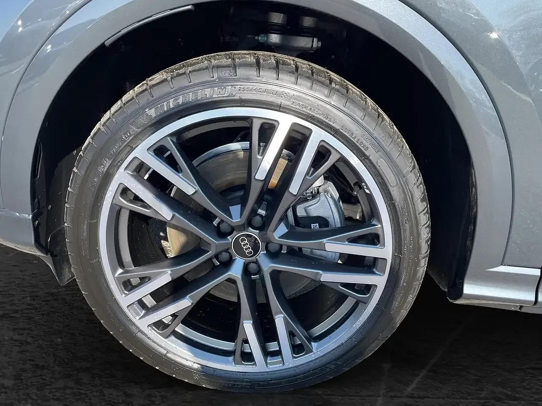 Audi Q5 TDI S tronic quattro S line - Thumbnail 4