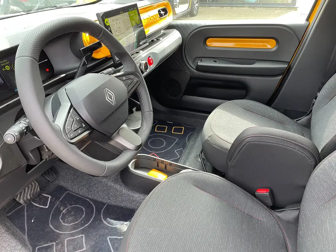 Renault Twingo E-Tech Techno Urban - Thumbnail 3