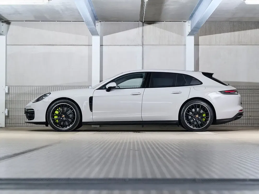 Porsche Panamera E-Hybrid 4 Sport Turismo - foto 2