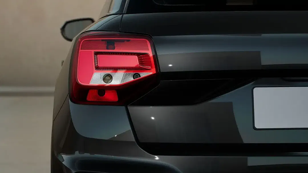 Audi Q2 35 TFSI advanced - Thumbnail 6