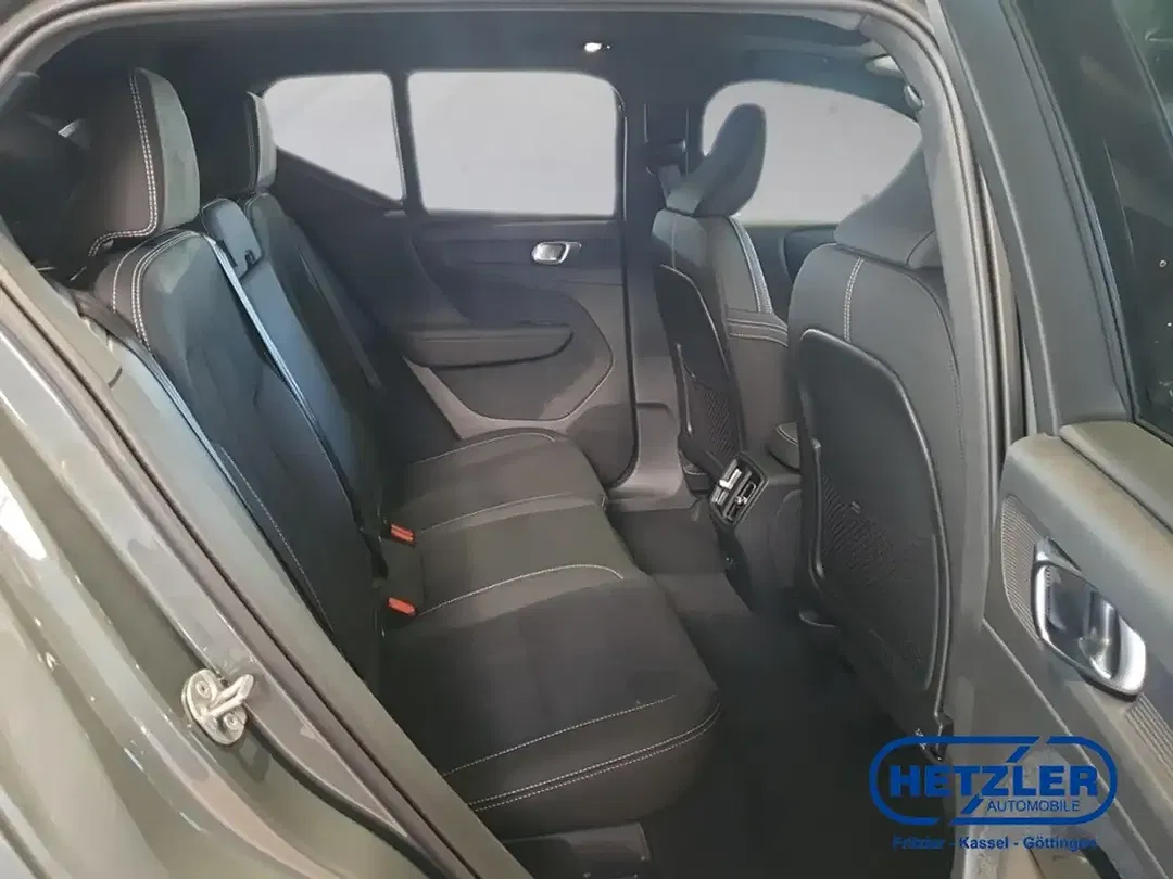 Volvo EX40 Extended Range Ultra - Thumbnail 13