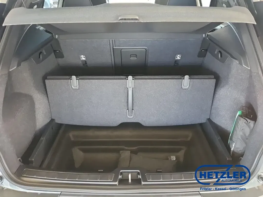 Volvo EX40 Extended Range Ultra - Thumbnail 16
