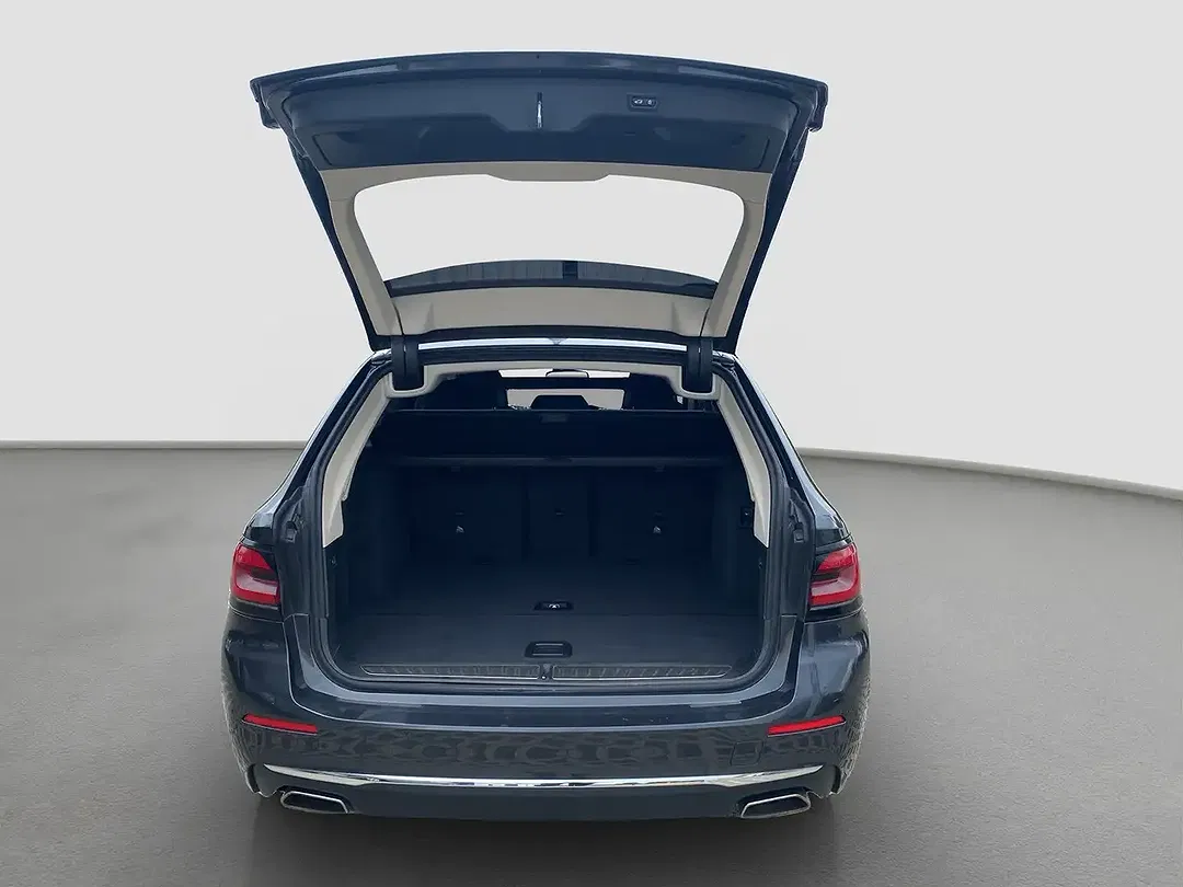 BMW 540 xDrive Touring Luxury Line - Thumbnail 9
