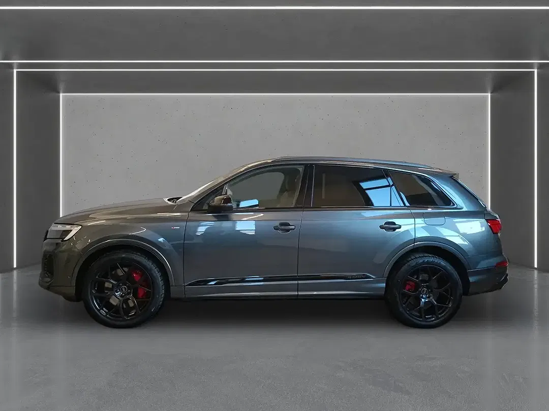 Audi Q7 S line - Thumbnail 3