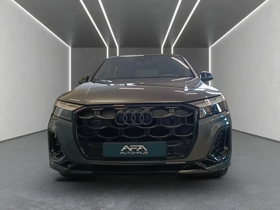 Audi Q7 S line - Thumbnail 4