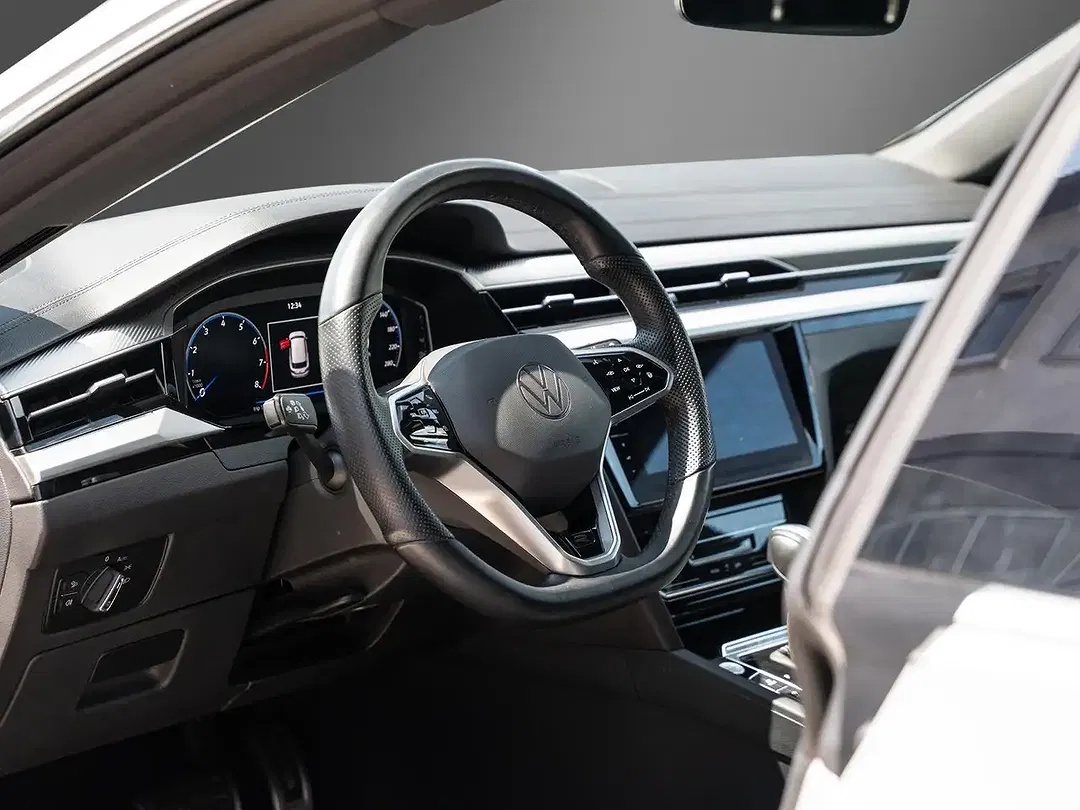 Volkswagen Arteon R-Line - Thumbnail 18