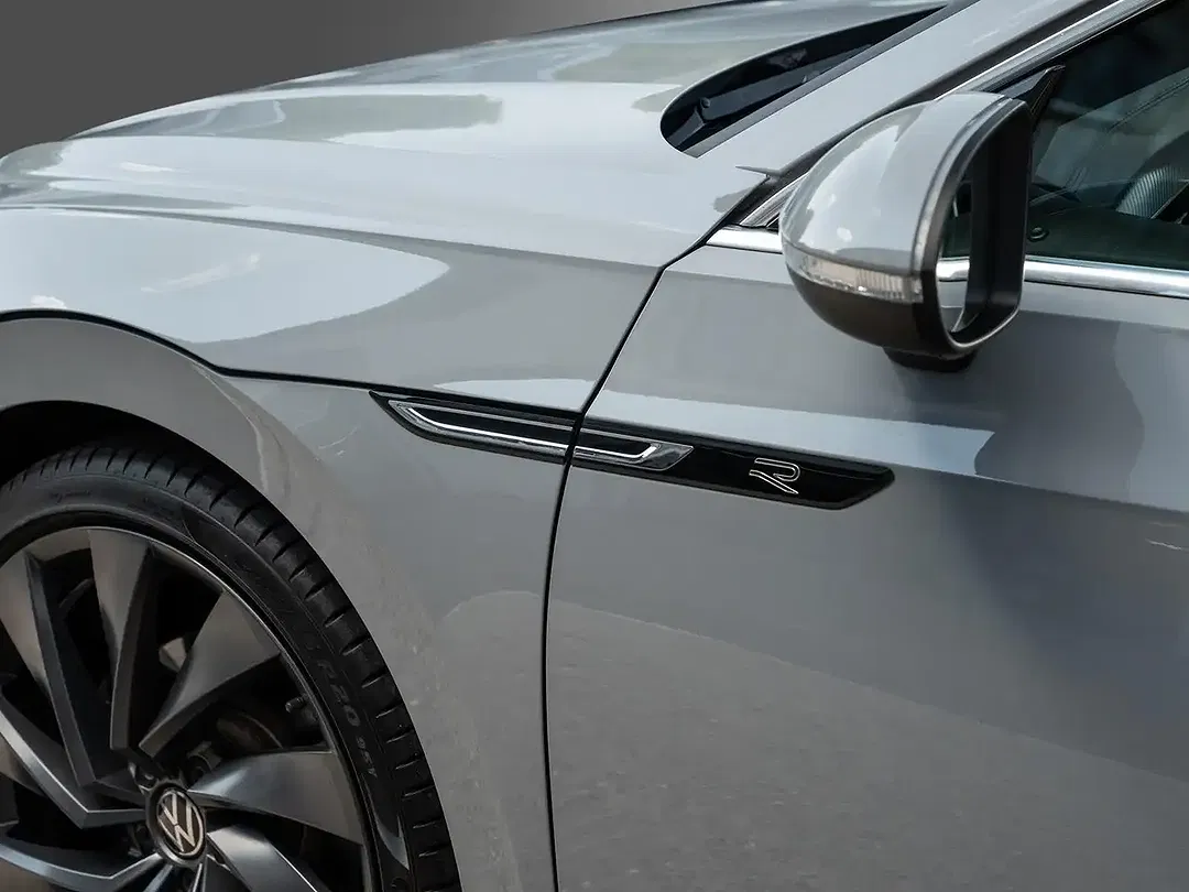 Volkswagen Arteon R-Line - Thumbnail 9