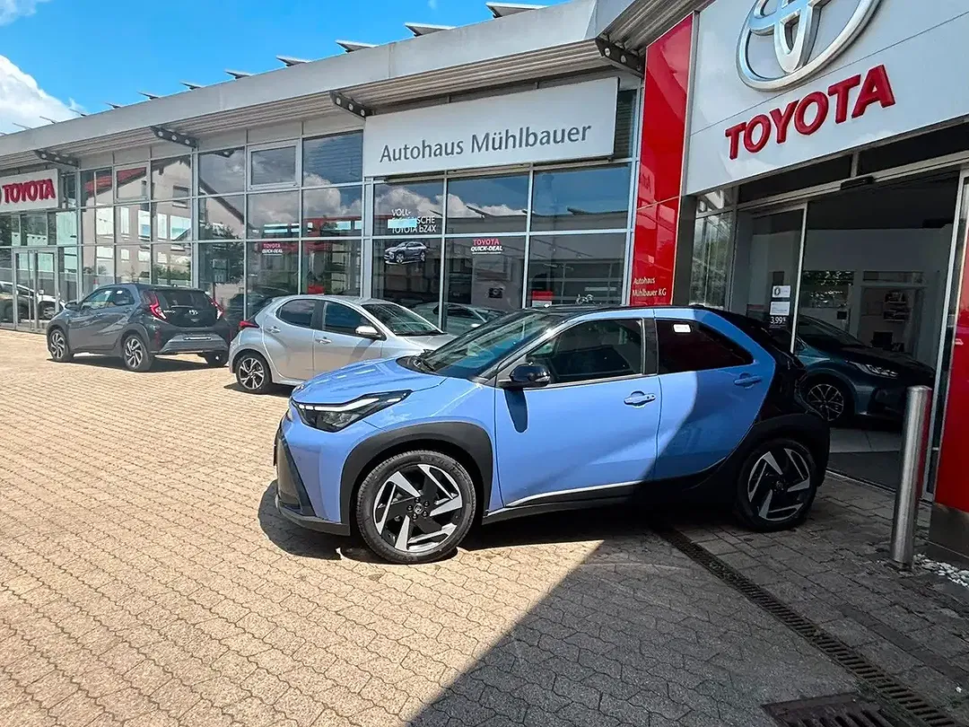 Toyota Aygo Hybrid Lounge - Thumbnail 13