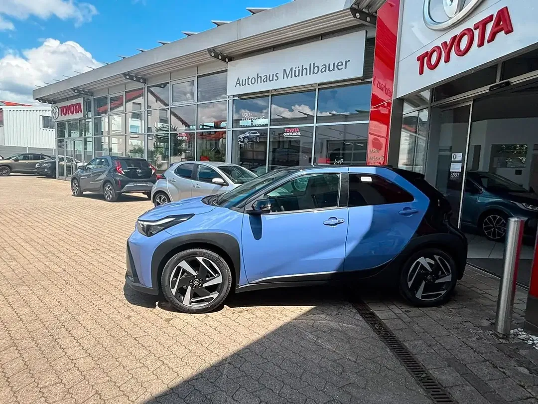 Toyota Aygo Hybrid Lounge - Thumbnail 14
