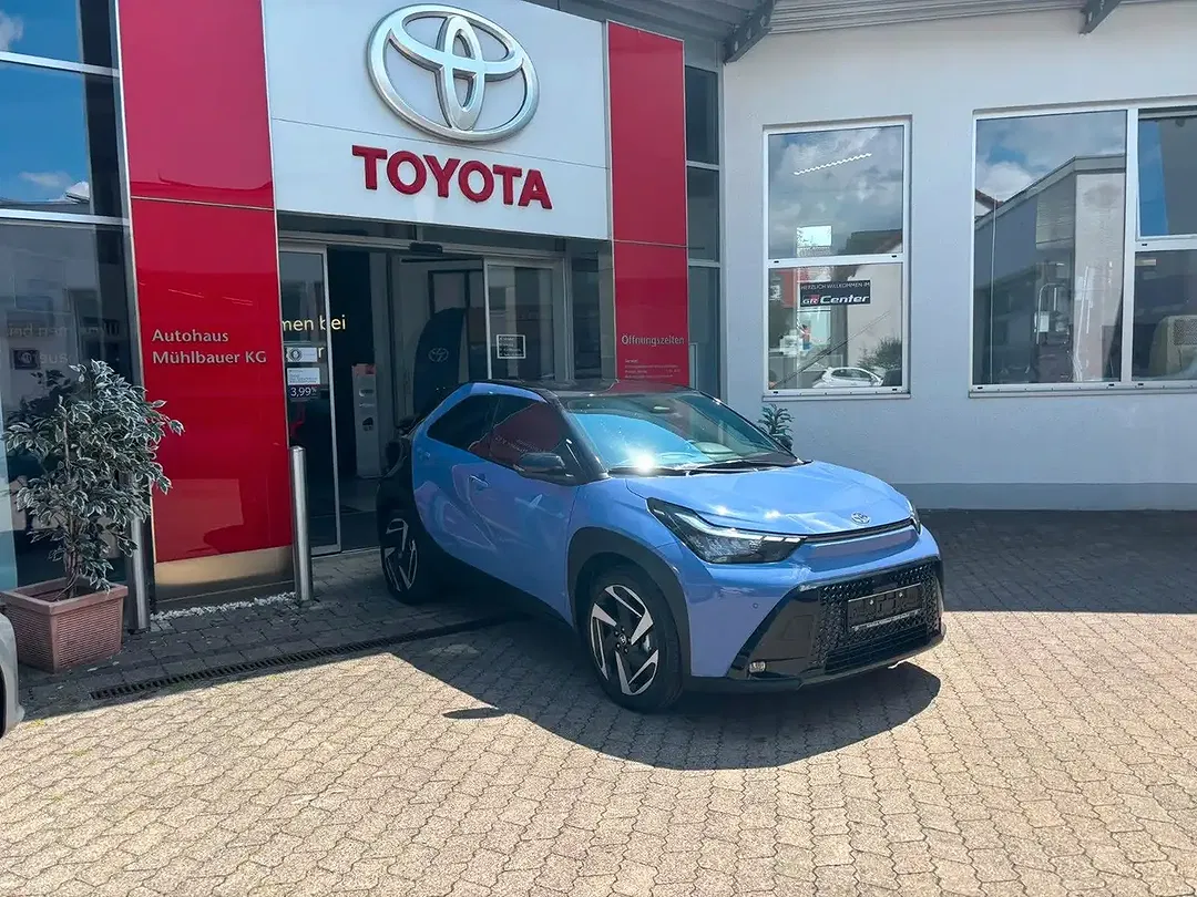 Toyota Aygo Hybrid Lounge - Thumbnail 5