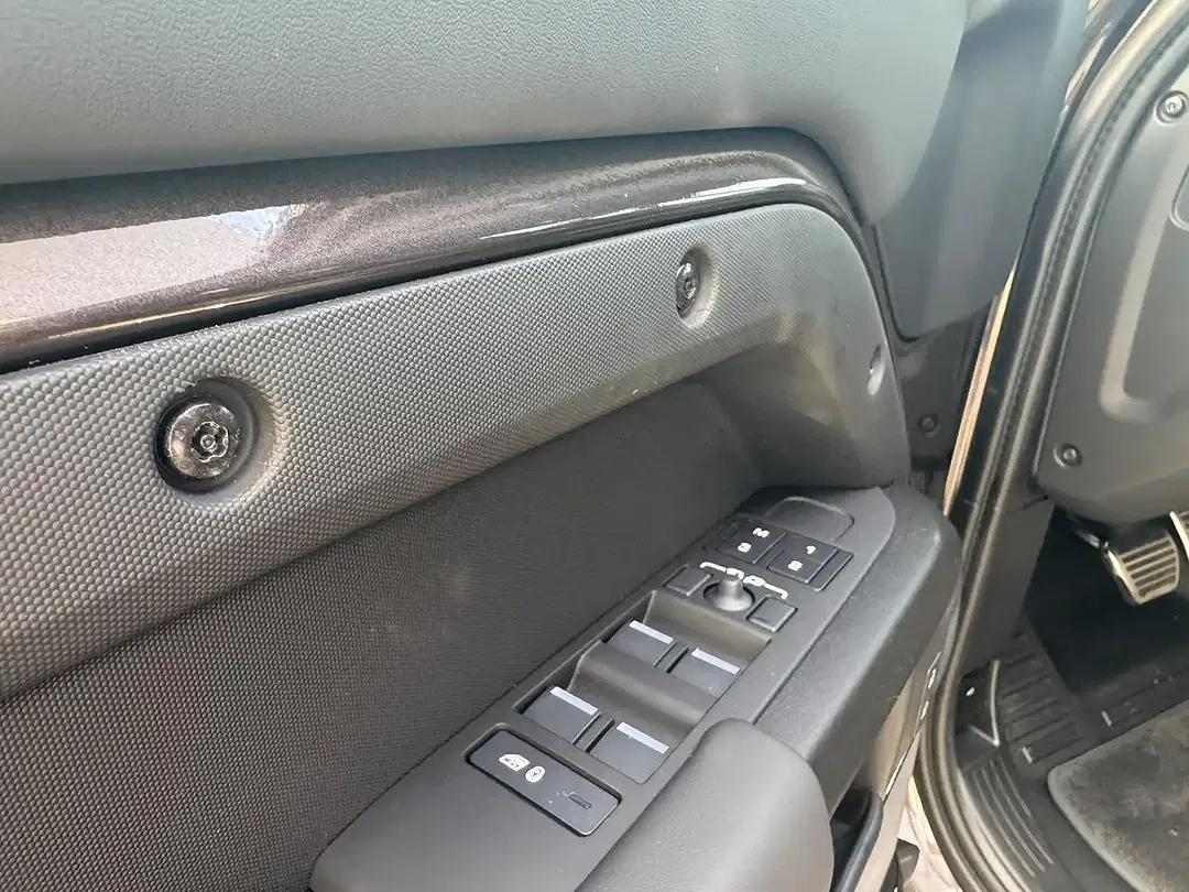 Land Rover Defender P635 OCTA 110 - Thumbnail 10