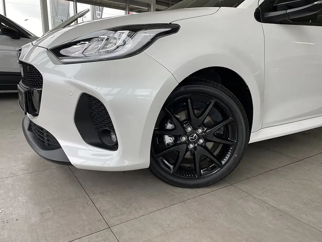Mazda 2 1.5 AUT Hybrid Homura - Thumbnail 4