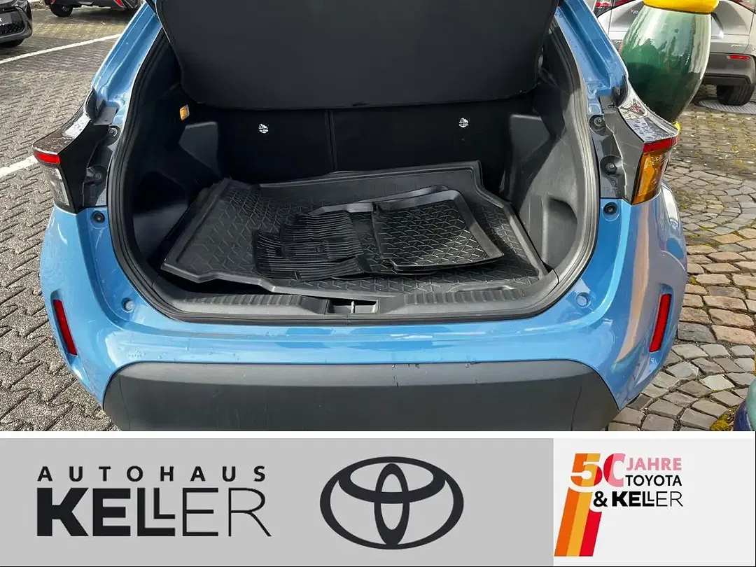 Toyota Yaris Cross Hybrid Team Deutschland - Thumbnail 5