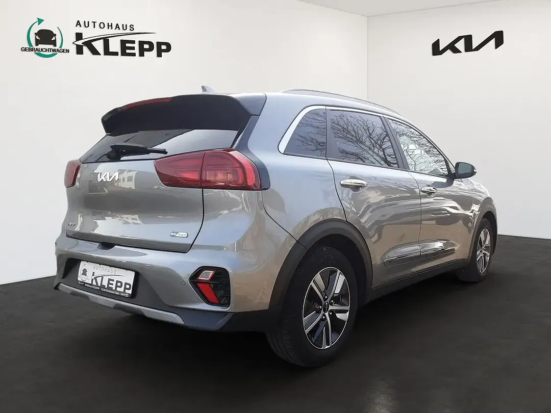Kia Niro 1.6 GDI PHEV Hybrid Spirit - Thumbnail 3