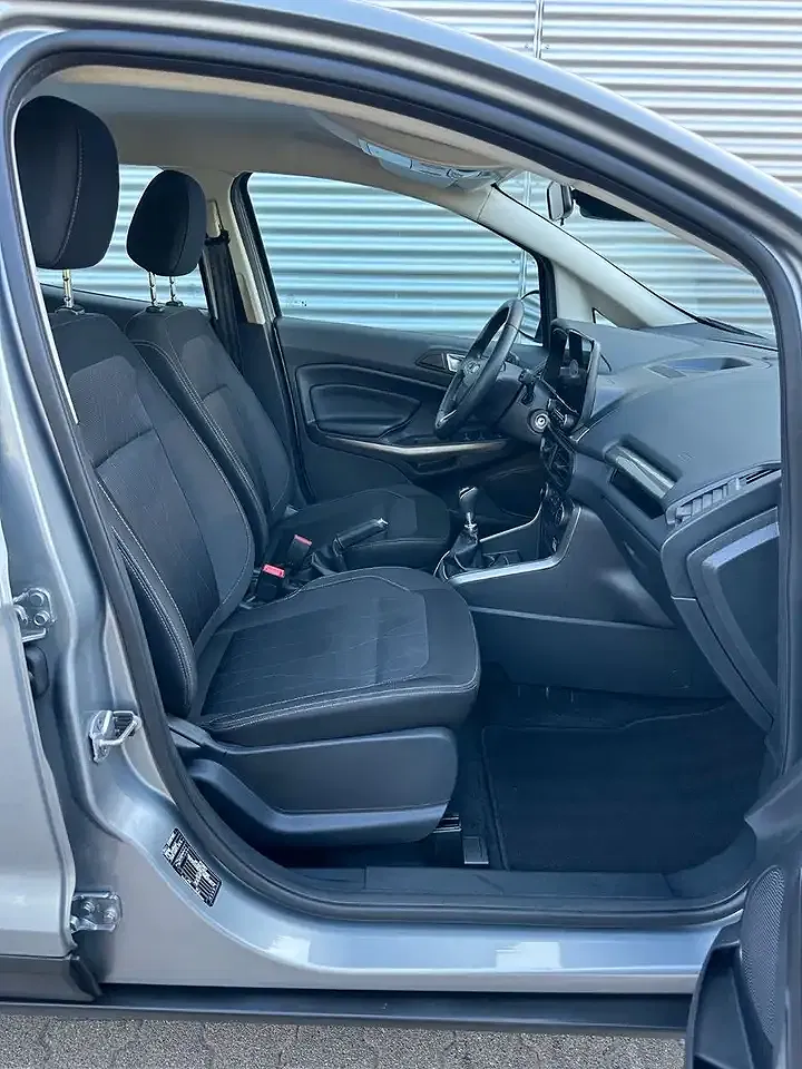 Ford EcoSport Cool & Connect - Thumbnail 4