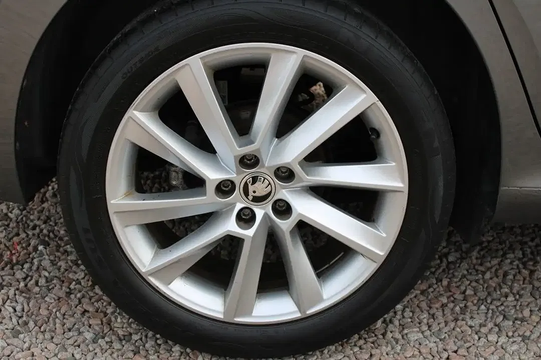Skoda Scala 1.0 TSI Tour - Thumbnail 6