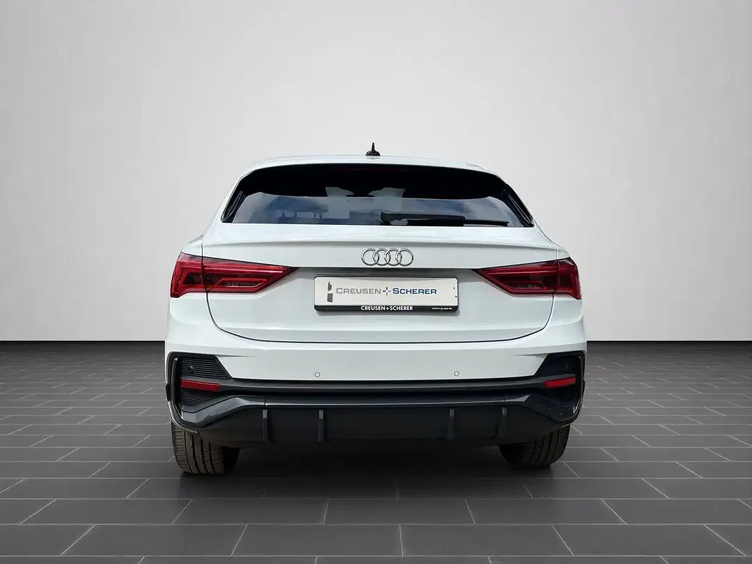 Audi Q3 45 TFSI e S tronic - Thumbnail 6